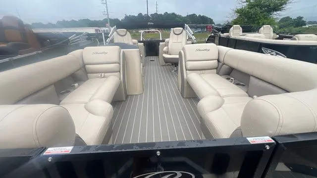 Slide: The Image of Bentley Pontoons Elite 223 Rear Lounger (3/4 Tube) 2021 - 9