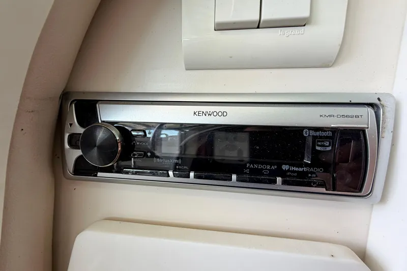 Slide: The Image of Kenwood KMR-D562BT stereo system in a 2003 Formula 330 Sun Sport boat. - 39