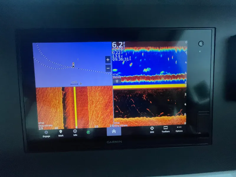 Slide: The Image of Axopar 37 XC Cross Cabin 2020 - 13