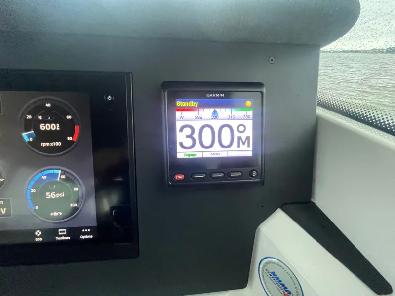 Slide: The Image of Axopar 37 XC Cross Cabin 2020 - 15