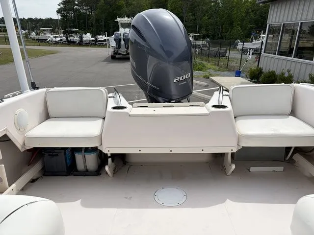Slide: The Image of 2000 Grady-White Tournament 192 boat with outboard motor. - 10
