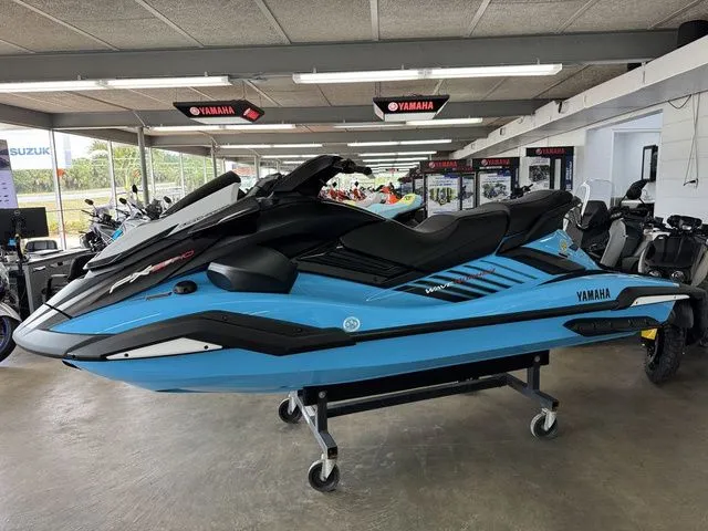 Slide: The Image of 2025 Yamaha WaveRunner FX SVHO in a showroom. - 23