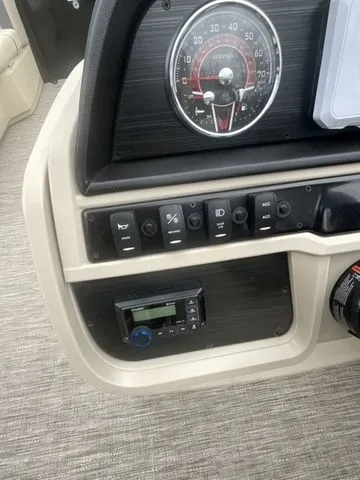 Slide: The Image of Dashboard of Godfrey Pontoons Sweetwater 2086 C Sport Tube 2026. - 23