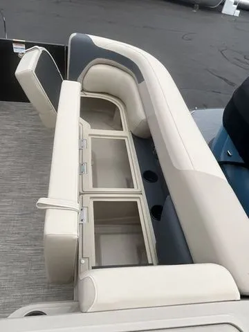 Slide: The Image of Interior of Godfrey Pontoons Sweetwater 2086 C Sport Tube 2026. - 30