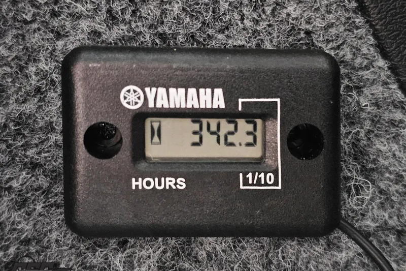 Slide: The Image of Yamaha Boats AR230 HO 2007 hour meter displaying 342.3 hours. - 87
