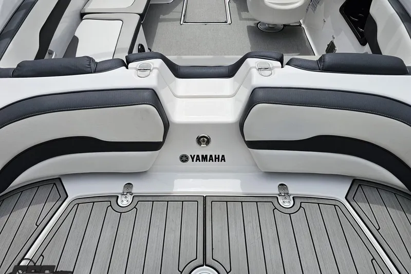Slide: The Image of 2022 Yamaha Boats AR195 interior with sleek seating and modern design. - 39