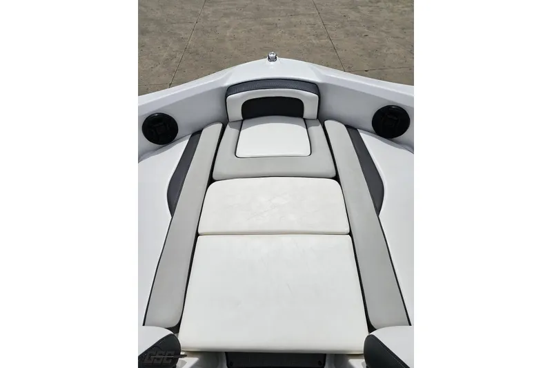 Slide: The Image of 2022 Yamaha Boats AR195 bow seating area with cushioned upholstery. - 67