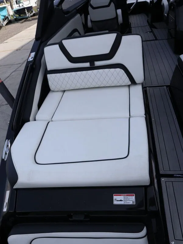 Slide: The Image of Yamaha 275SD 2025 - 24