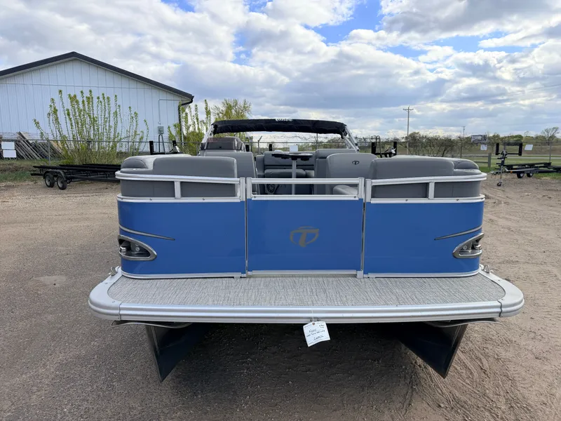 Slide: The Image of 2022 Tahoe Sport 2080 CRB pontoon boat with Honda 4-stroke engine. - 36