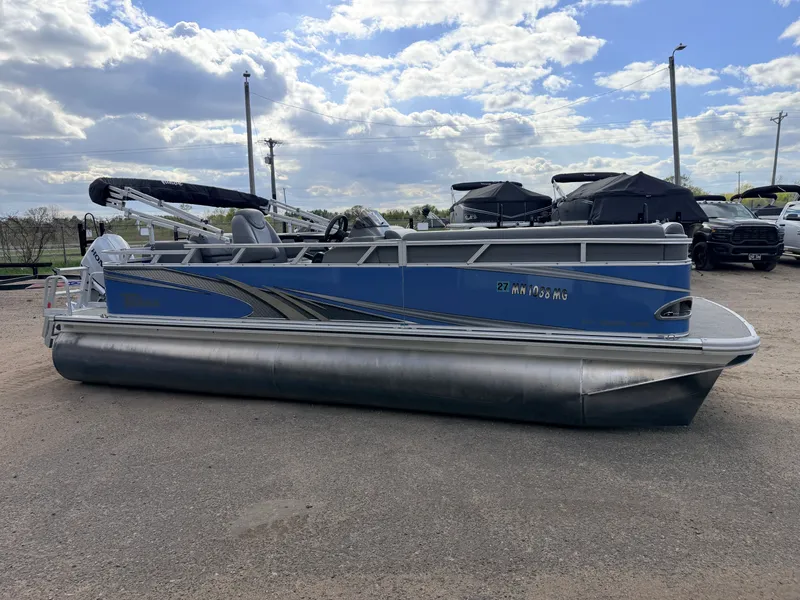 Slide: The Image of 2022 Tahoe Sport 2080 CRB pontoon boat with Honda 4-stroke engine. - 49
