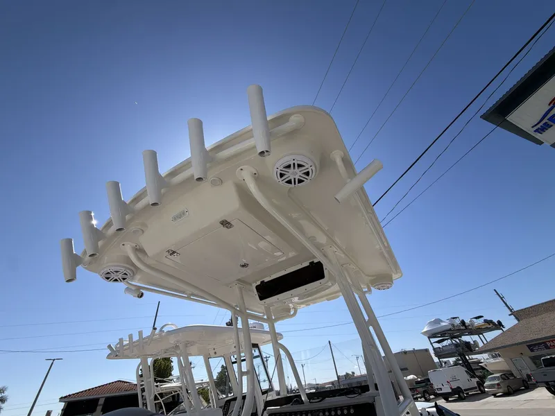 Slide: The Image of Ranger 2510 boat roof with fishing rod holders, 2023 model. - 11