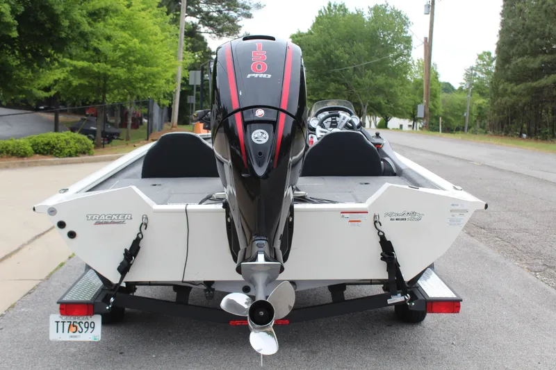 Slide: The Image of 2020 Tracker Pro Team 195 TXW TE boat with outboard motor. - 5