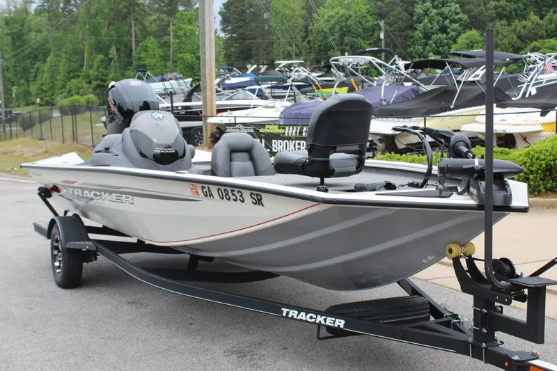 Slide: The Image of 2020 Tracker Pro Team 195 TXW TE boat on trailer. - 7