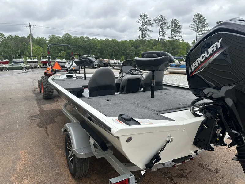 Slide: The Image of 2026 Lowe Stinger ST175 boat with Mercury engine on trailer. - 5