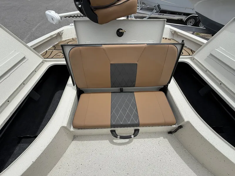 Slide: The Image of Xpress X23B Bay Lounge 2026 with foldable seat and storage compartments. - 8