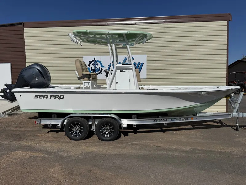 The Image of Sea Pro 230 Bay with YAMAHA 200 2026 - undefined