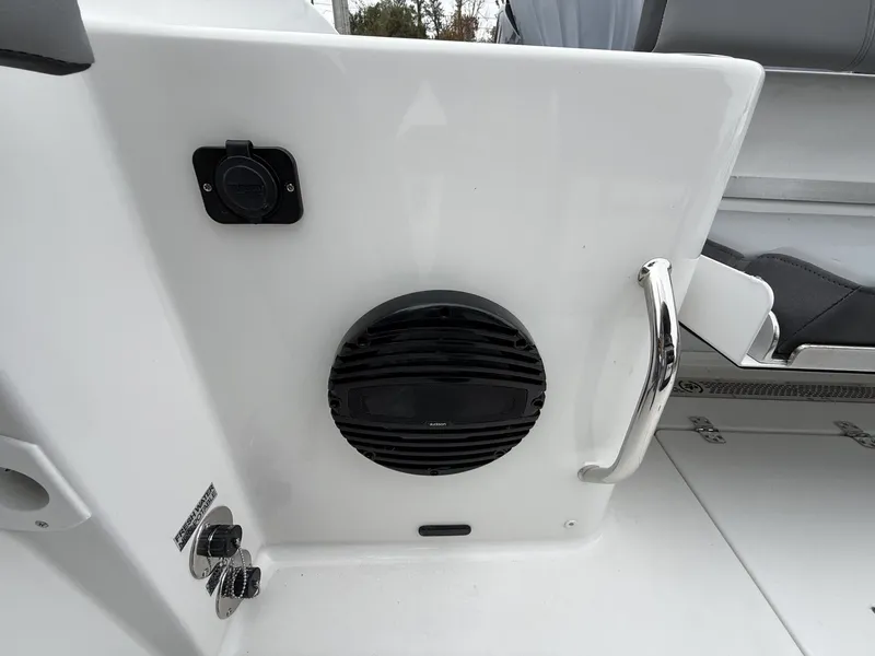 Slide: The Image of 2026 Sea Pro 292 with speaker and stainless steel handle. - 17