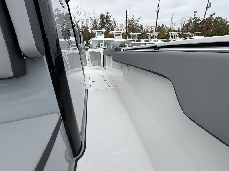 Slide: The Image of Interior view of Sea Pro 292 SEAKEEPER RIDE, model year 2026. - 7