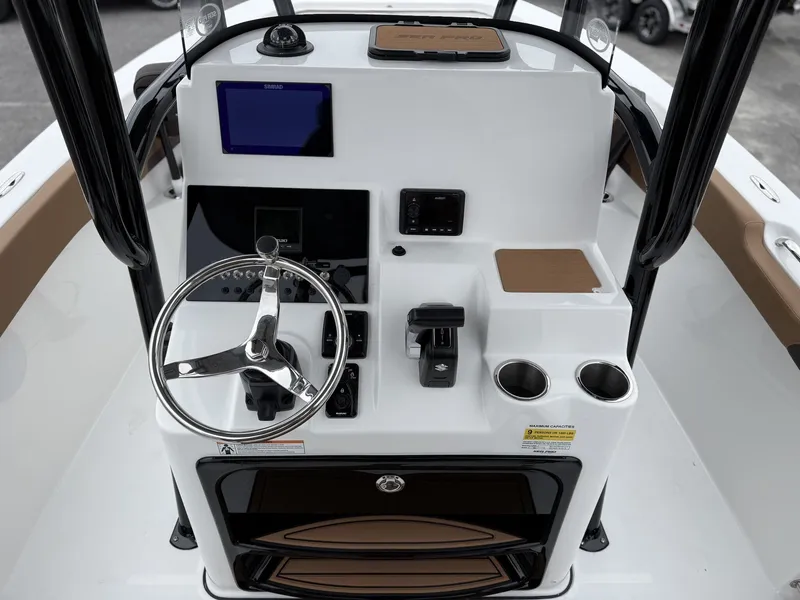 Slide: The Image of Sea Pro 222 boat helm with modern controls, year 2026. - 10