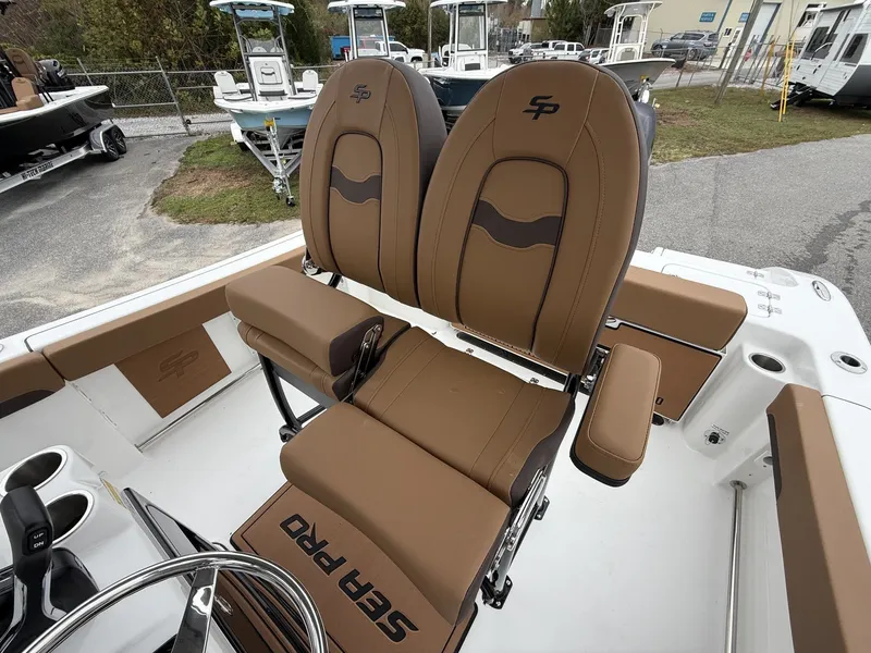Slide: The Image of Sea Pro 222 boat seats with brown leather, 2026 model. - 5