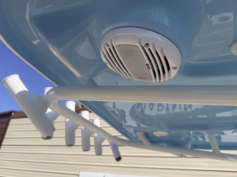 Slide: The Image of Speaker and rod holders on Sea Pro 225FLX Sandbar 2026. - 9