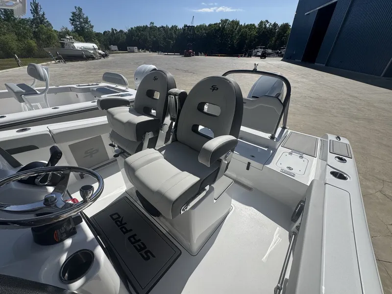 Slide: The Image of Interior of Sea Pro 245FLX R boat, model year 2026. - 10
