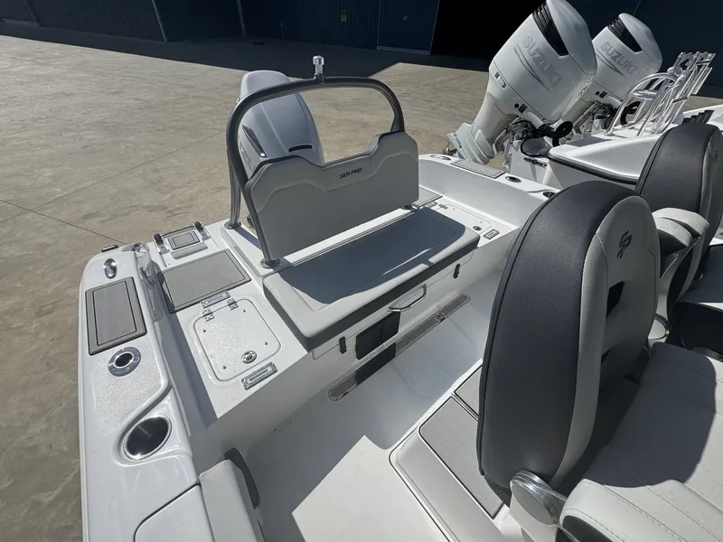 Slide: The Image of Interior view of the 2026 Sea Pro 245FLX R boat. - 17