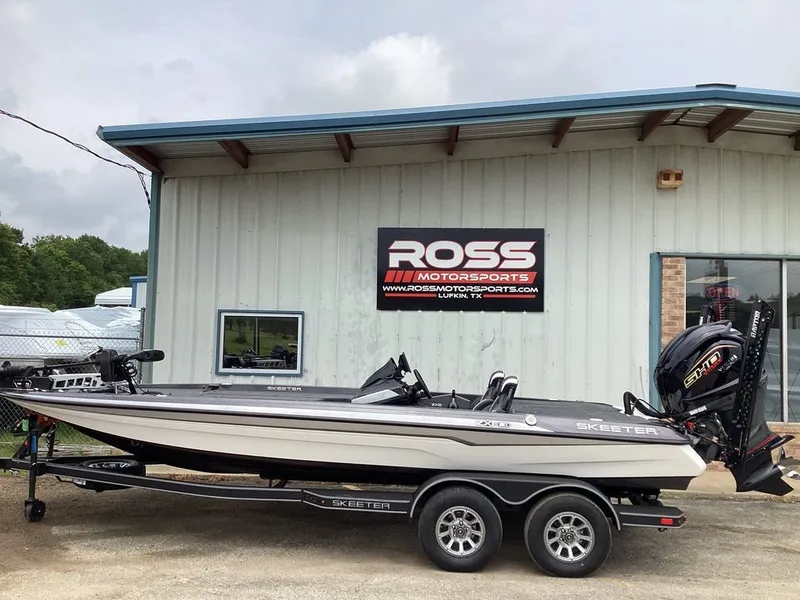 The Image of 2026 Skeeter ZXE21 boat in front of Ross Motorsports building. - 1