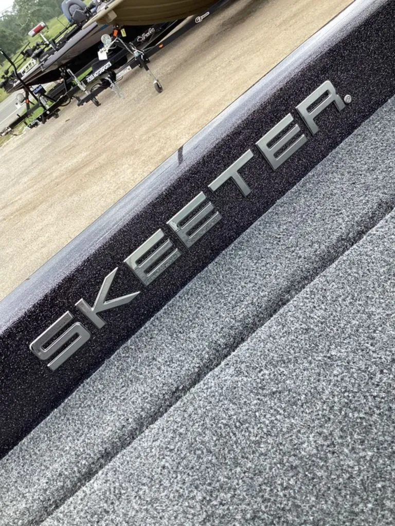 Slide: The Image of Skeeter ZXE21 2026 - 50