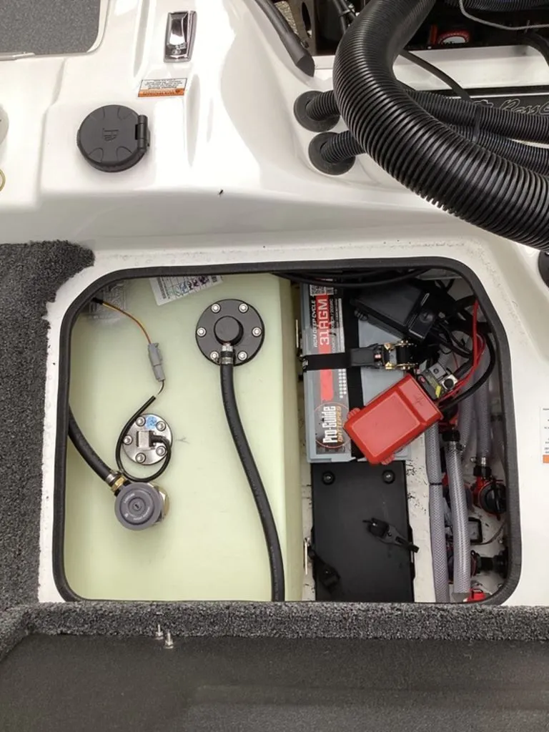 Slide: The Image of Interior view of Bass Cat Cougar FTD SP 2026 boat engine. - 25