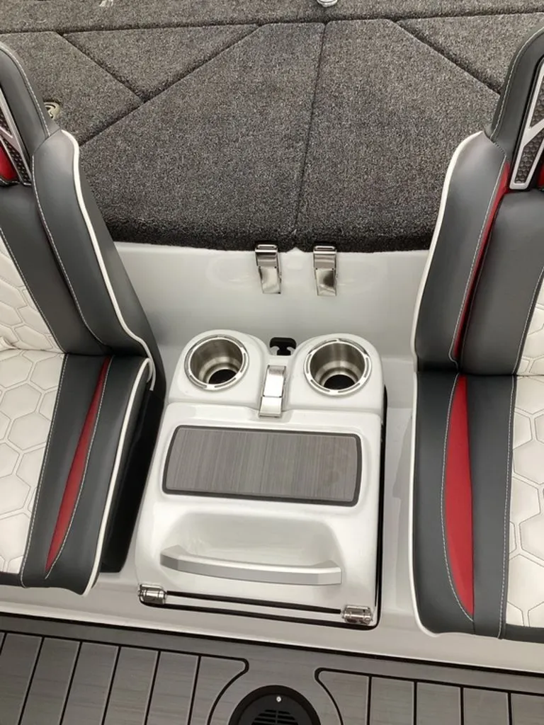 Slide: The Image of Interior of 2026 Bass Cat Cougar FTD SP with cup holders. - 41