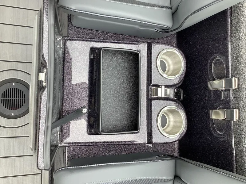 Slide: The Image of Interior of 2026 Bass Cat Cougar FTD SP with cup holders. - 40