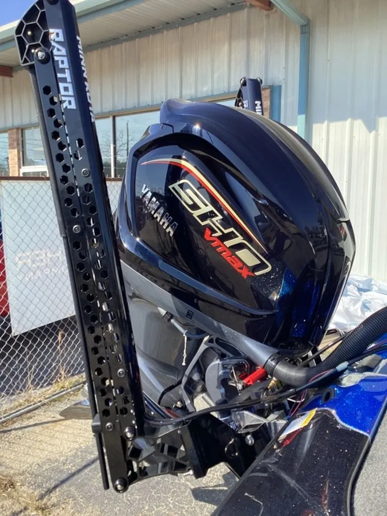 Slide: The Image of Skeeter ZXE21 2026 with Yamaha VMAX outboard motor. - 4