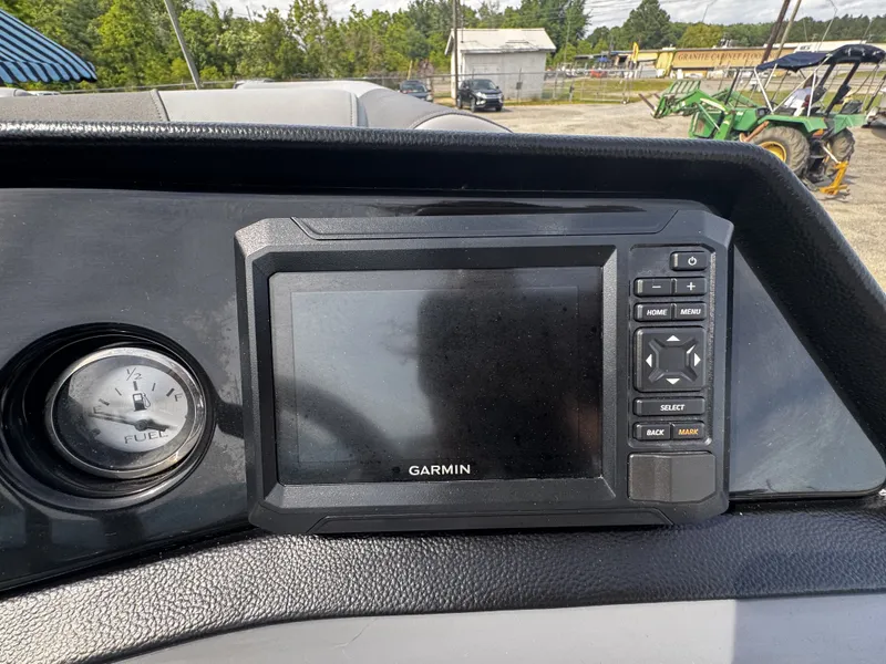 Slide: The Image of Garmin navigation system in Bennington S20 boat, year 2025. - 10