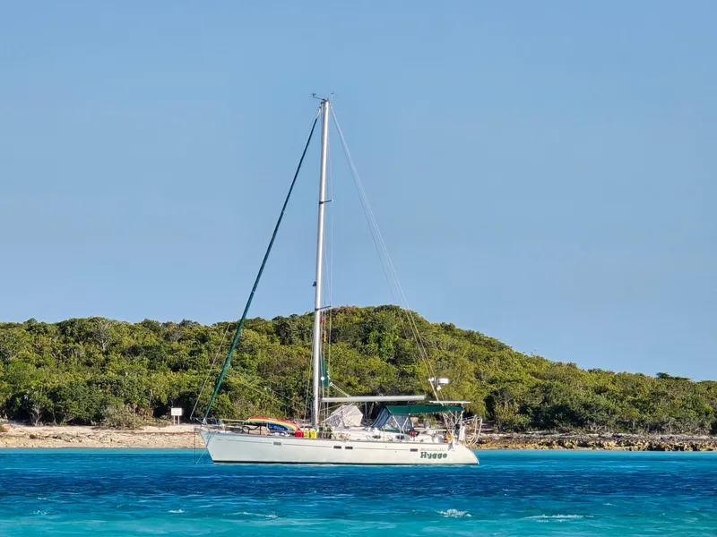 Slide: The Image of Beneteau 411 1998 - 17