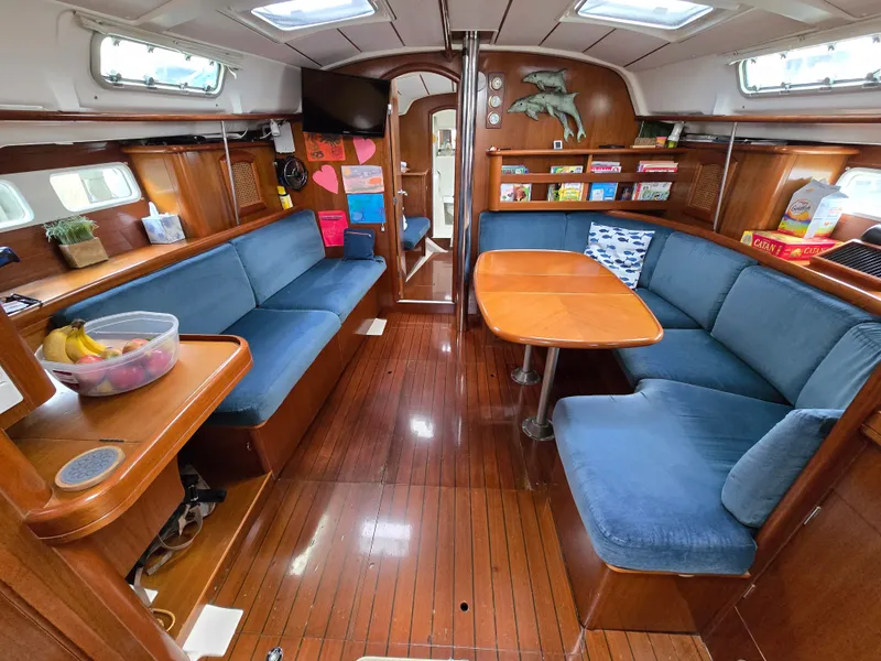 Slide: The Image of Beneteau 411 1998 - 8