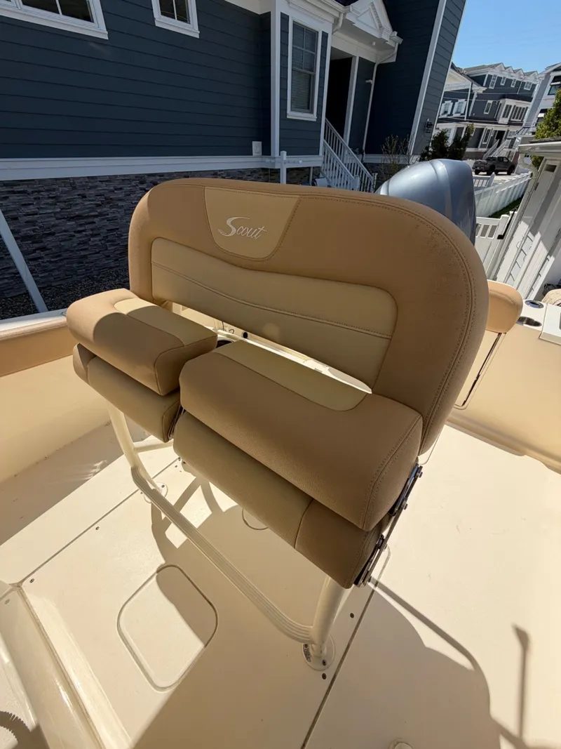 Slide: The Image of Scout 235 XSF 2019 - 4