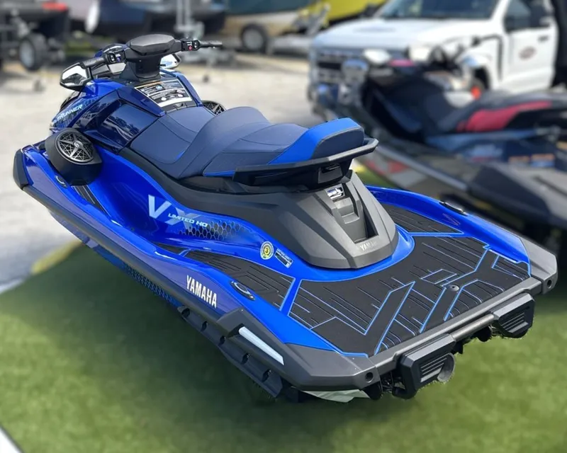Slide: The Image of Yamaha VX® Limited HO 2026 - 4