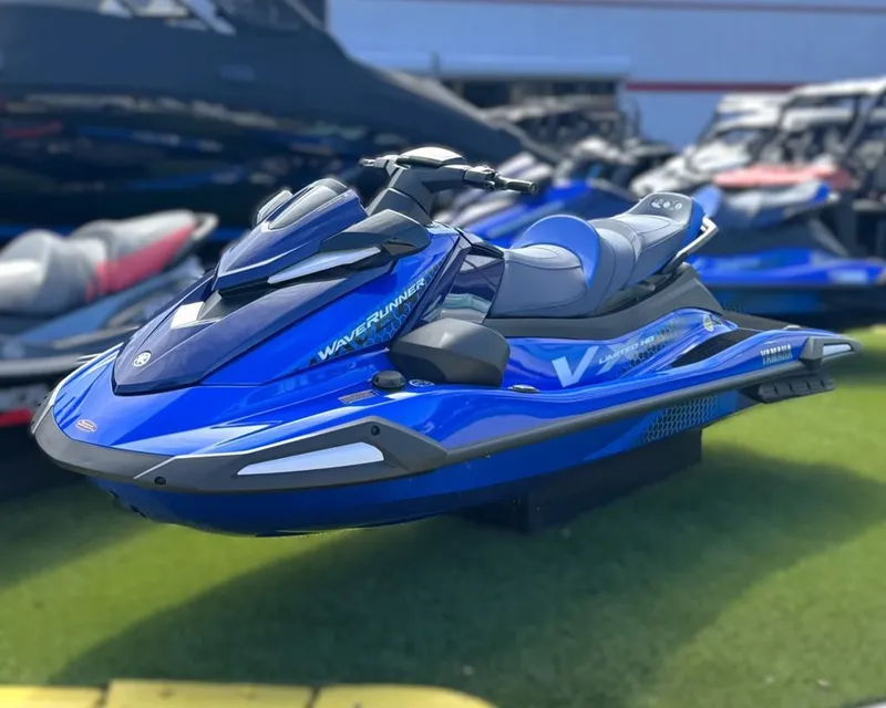 Slide: The Image of Yamaha VX® Limited HO 2026 - 2