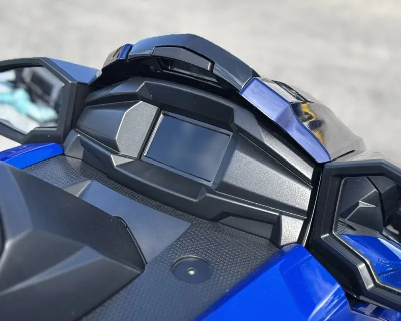 Slide: The Image of Yamaha VX® Limited HO 2026 - 11