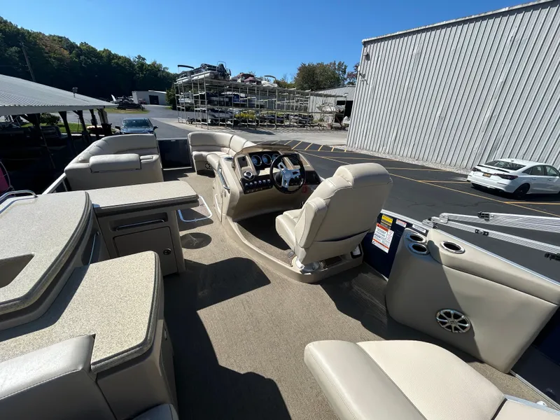Slide: The Image of Interior view of a 2014 Bennington R2550 pontoon boat. - 12