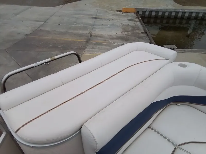 Slide: The Image of 2006 Premier 225 Sunsation pontoon boat at dock. - 16