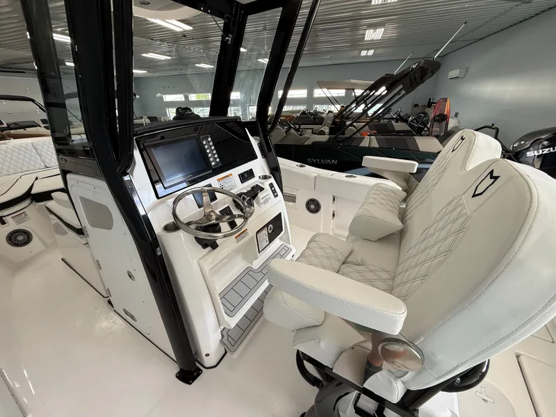 Slide: The Image of SEA FOX BOAT WORKS 268 COMMANDER 2026 - 4