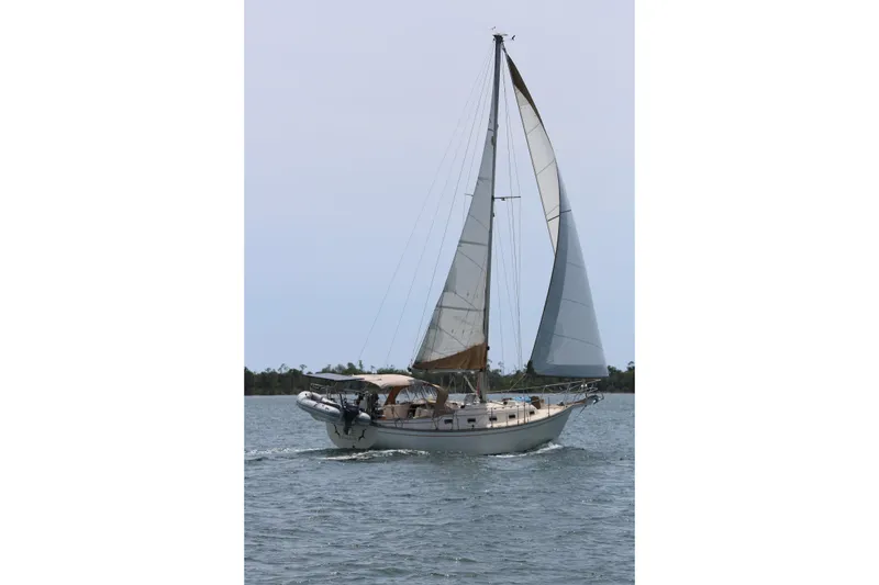 Slide: The Image of Sailing yacht Island Packet 35, 1994 model, cruising on open water. - 24