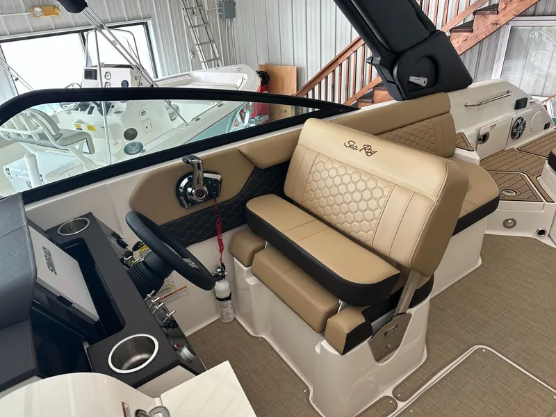 Slide: The Image of Interior of 2024 Sea Ray SDX 250 boat. - 25
