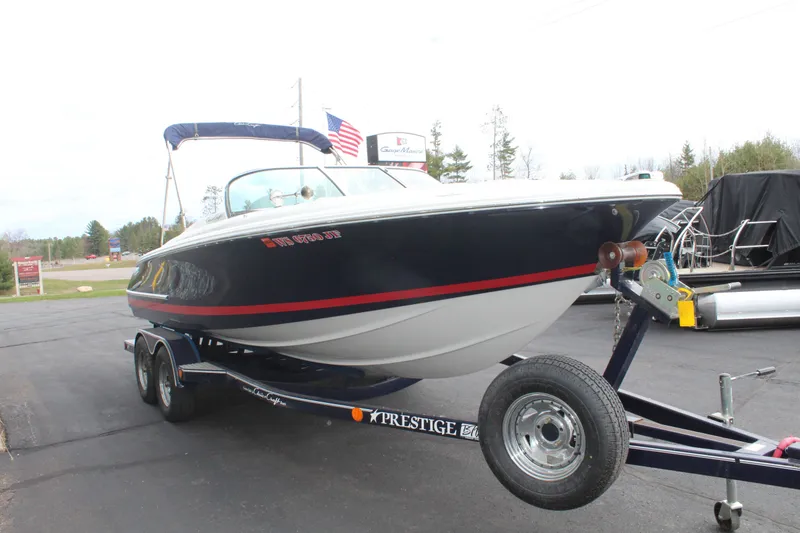Slide: The Image of 2005 Chris-Craft Launch 22 boat on trailer, side view. - 5
