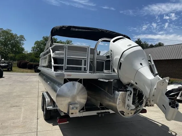 Slide: The Image of Godfrey EX 2286 Single Flip Lounge 2026 - 3