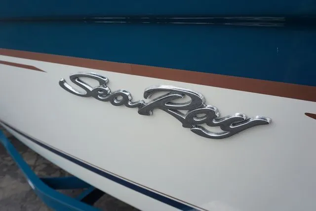 Slide: The Image of Sea Ray 210 Signature 1998 - 5