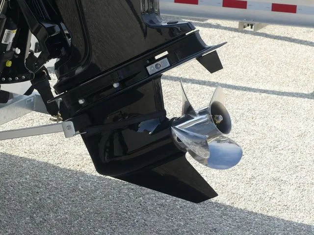 Slide: The Image of 2026 Mako Pro Skiff 17 CC outboard motor and propeller. - 10