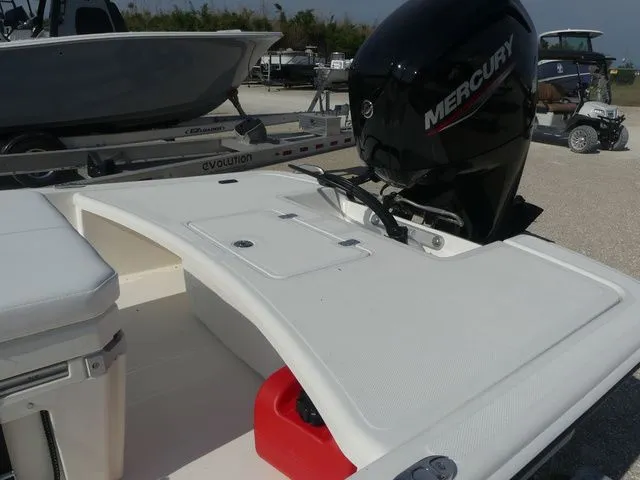 Slide: The Image of 2026 Mako Pro Skiff 17 CC with Mercury outboard motor. - 16